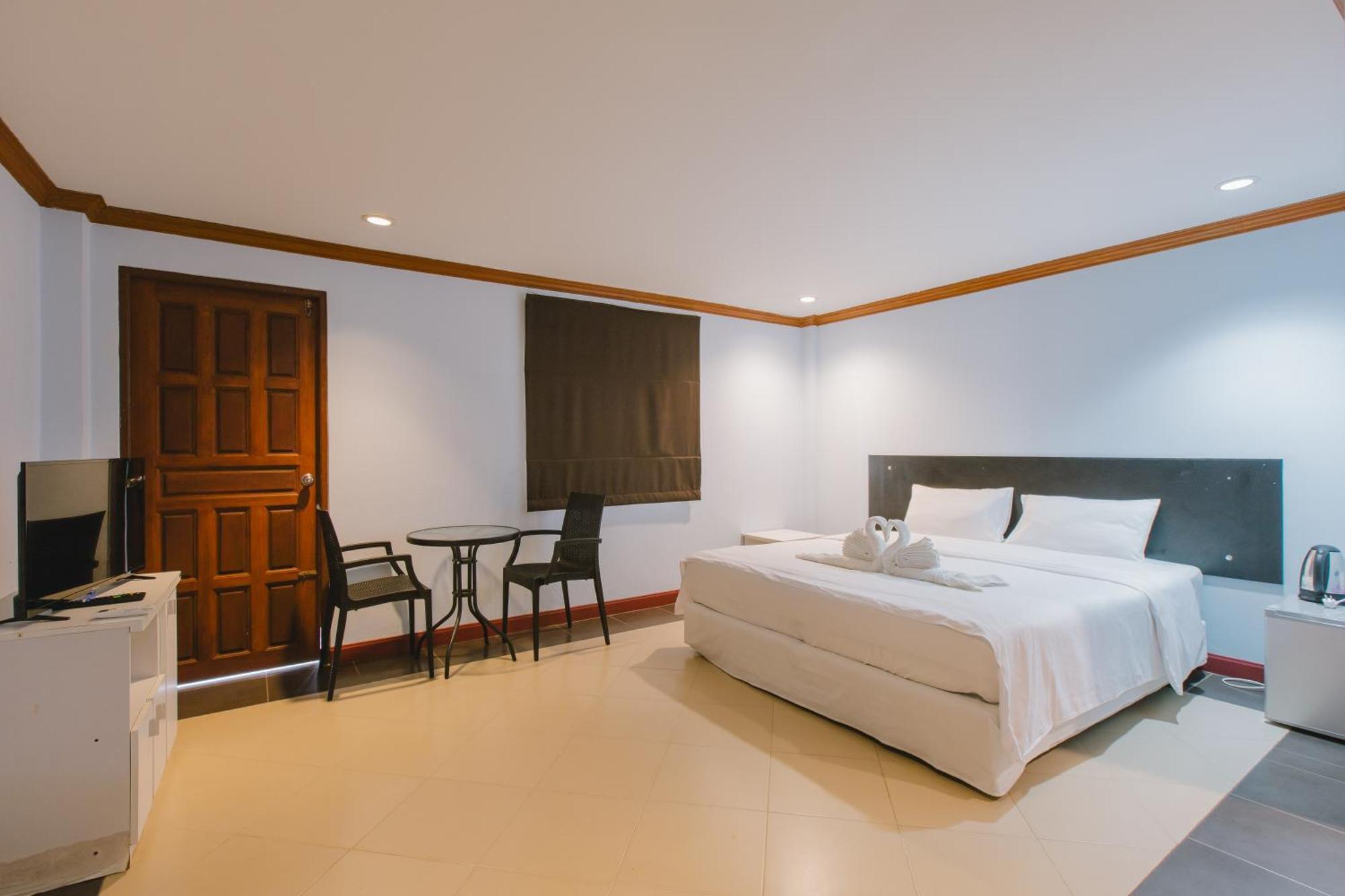 Sunstar Palace Patong Luaran gambar